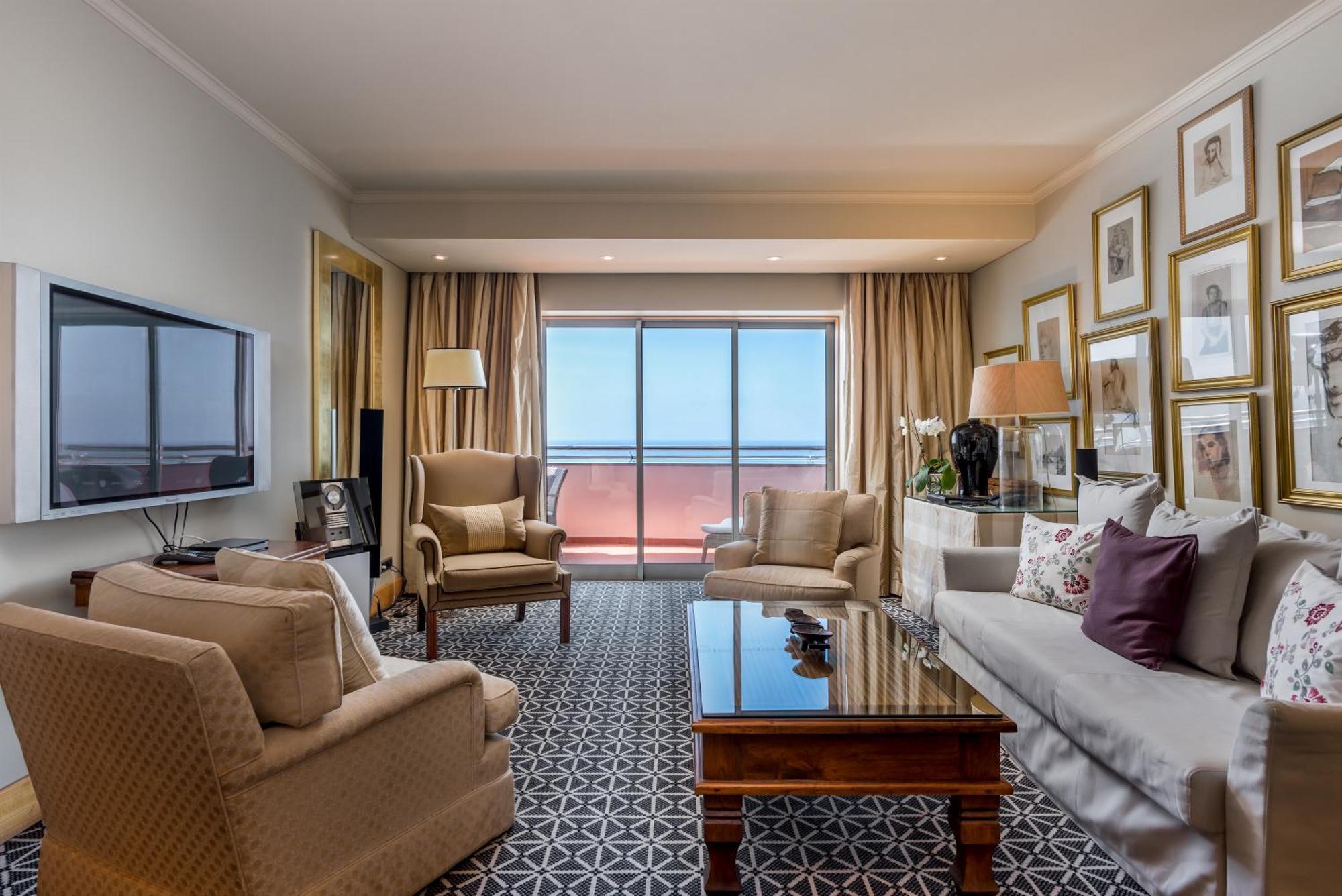 Penthouse Suite with Ocean View